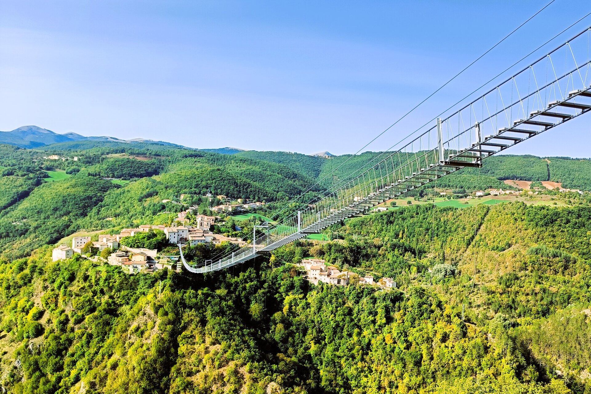 ponte tibetano sellano a rasiglia
